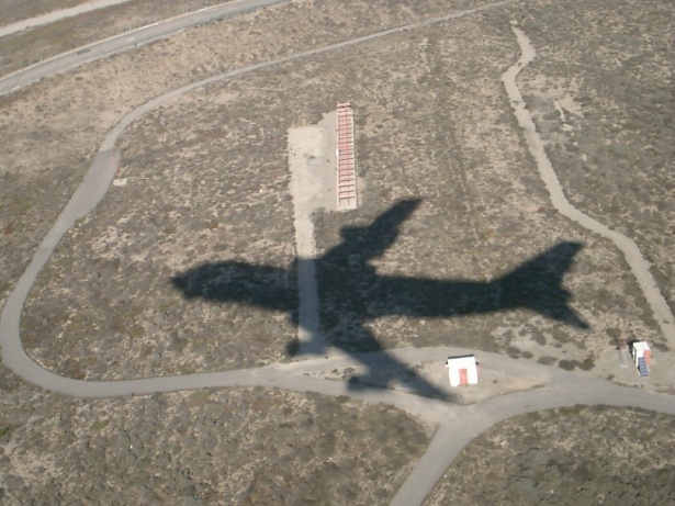 影飛行機 はかのあ海賊団こうかい日記 影飛行機 はかのあ海賊団こうかい日記