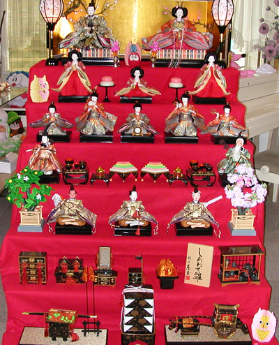 ひな祭りだぞ シボな毎日 ひな祭りだぞ シボな毎日
