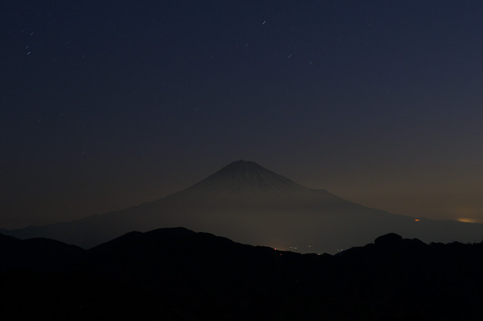 夜討ち朝駆け_e0056449_18314763.jpg