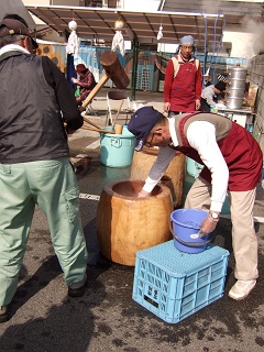 海田公民館まつり①焼き牡蛎試食も大満足！_b0095061_901957.jpg