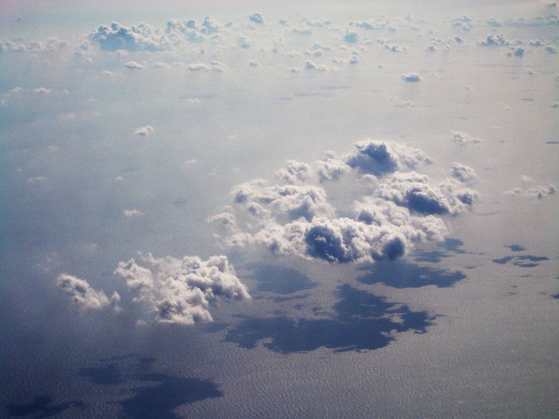 雲と光と雲の陰_b0028875_114195.jpg