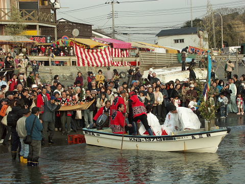 淡島神社祭礼(流し雛)_a0105819_9525580.jpg