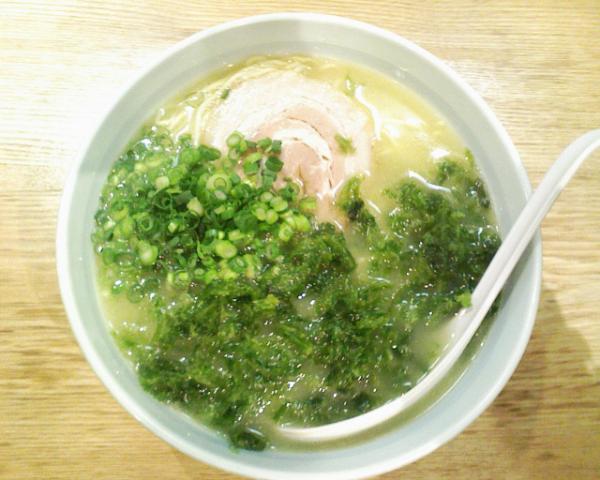 まる玉ラーメン_f0023747_2336357.jpg