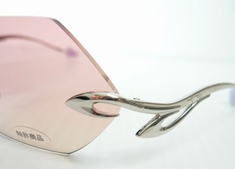 Gackt氏ご愛用サングラス・DARTS入荷!! by 甲府 Gackt氏ご愛用サングラス・DARTS入荷!! by 甲府