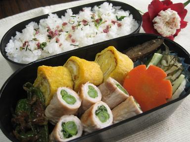 菜の花巻き弁当_f0005043_9284017.jpg