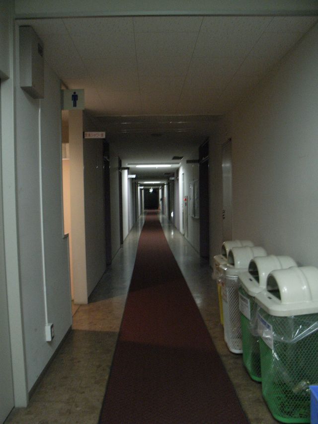 真夜中の大学_c0025115_074046.jpg