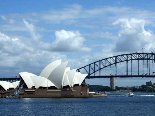 「シドニー　オペラハウスとハーバーブリッジ」_a0000029_1985295.jpg