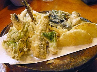 お多津@笠岡 ★★ (鶏しょうゆラーメン(不定期)&アラカルト)_f0080612_1603357.jpg