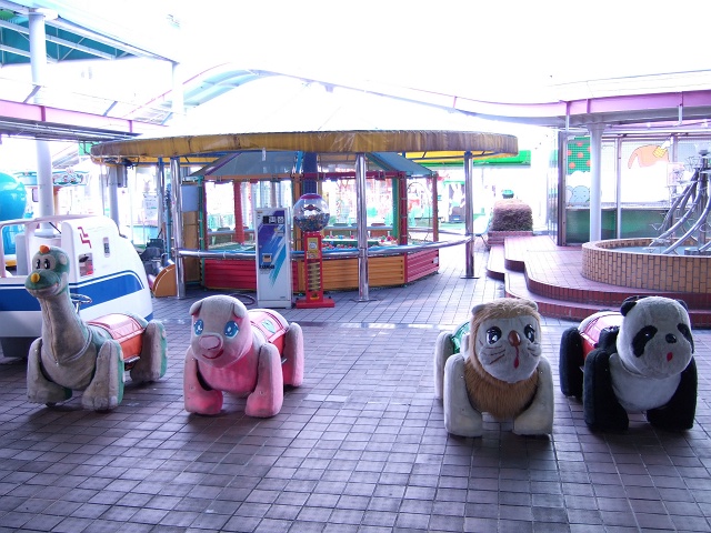 そごう広島店屋上遊園地を歩く 広島コンシェルジュ