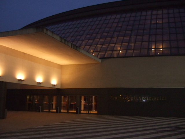 e0104154_023759.jpg