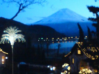 夜の河口湖_d0150083_1863931.jpg