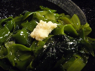 今が旬ヌルヌル メカブ_f0157910_1624572.jpg