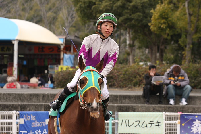 2008年3月9日（日） 高知競馬 2R_a0077663_18102518.jpg