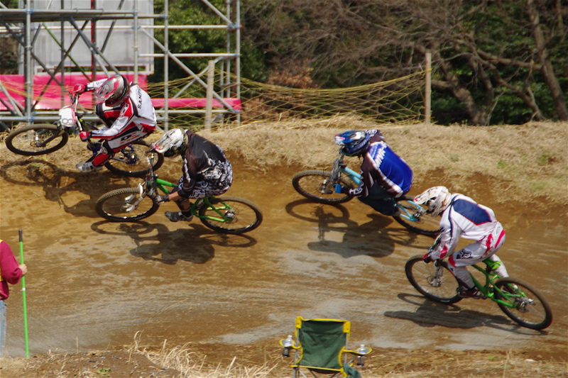 2008 緑山関東オープンVOL3MTBエリートクラス予選〜決勝画像垂れ流し..._b0065730_22505770.jpg