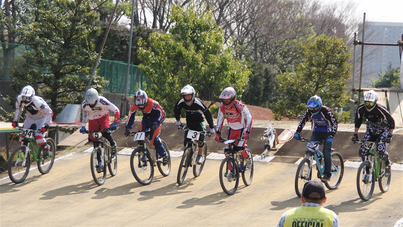 2008 緑山関東オープンVOL3MTBエリートクラス予選〜決勝画像垂れ流し..._b0065730_22535018.jpg