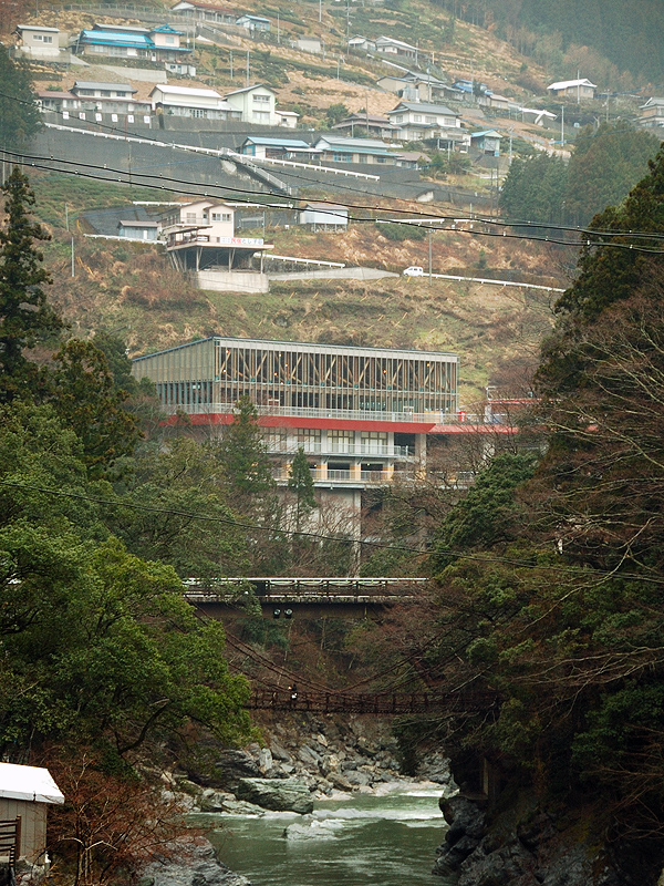 秘境とは 祖谷のかずら橋 まぐろのあたま 坂本誠醸造所 秘境とは 祖谷のかずら橋 まぐろのあたま 坂本誠醸造所