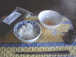 産みたて卵ご飯_f0106597_2491486.jpg
