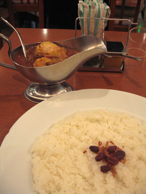 千疋屋総本店 タンドリーチキンマンゴーカレー アトレ信濃町店 どすこいスイーツ道場 千疋屋総本店 タンドリーチキンマンゴーカレー アトレ信濃町店 どすこいスイーツ道場