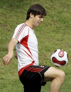 イタリア人に最も愛されているサッカー選手はカカ Omnes Viae Juventus Ducunt イタリア人に最も愛されているサッカー選手はカカ Omnes Viae Juventus Ducunt