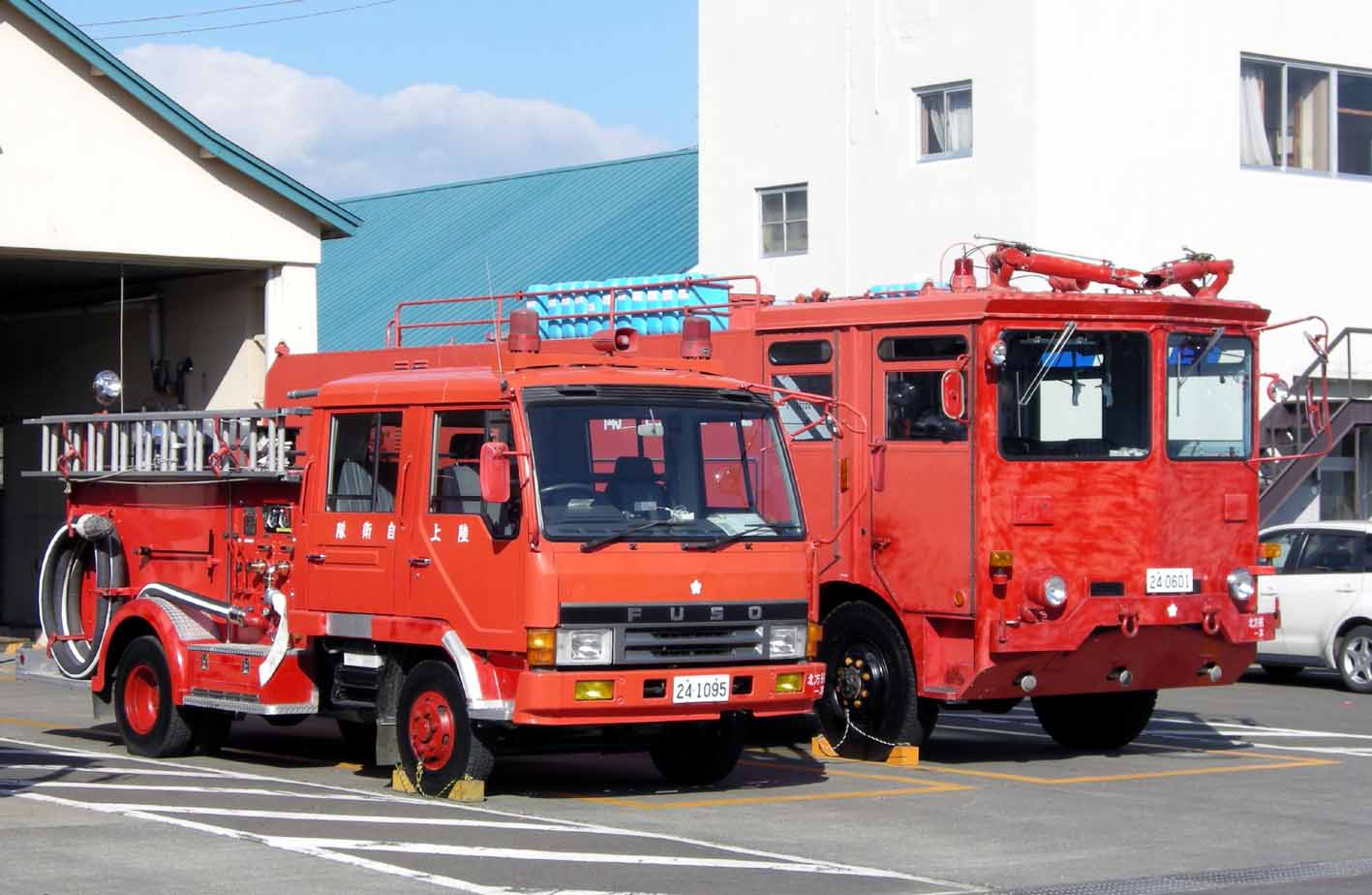空港用化学消防車 バス 鉄道 車 船 空港用化学消防車 バス 鉄道 車 船