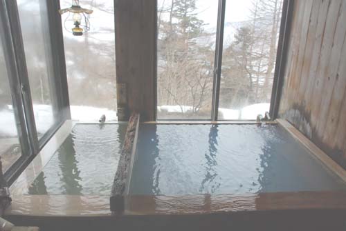 4月の宿泊プランが出来ました。_e0120896_6483135.jpg