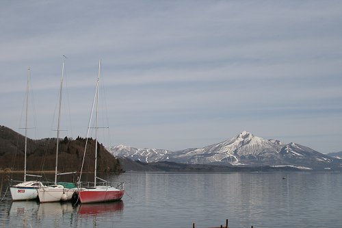 福寿草まつりへのドライブ　猪苗代湖の中田浜_f0048546_6135861.jpg