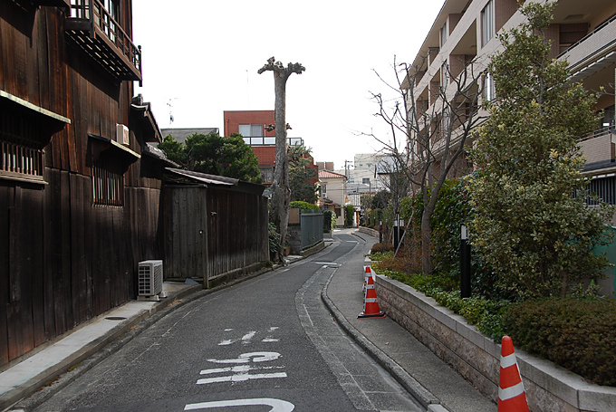 第二回景観と看板ウォッチング（出雲路2）_a0064449_22463351.jpg