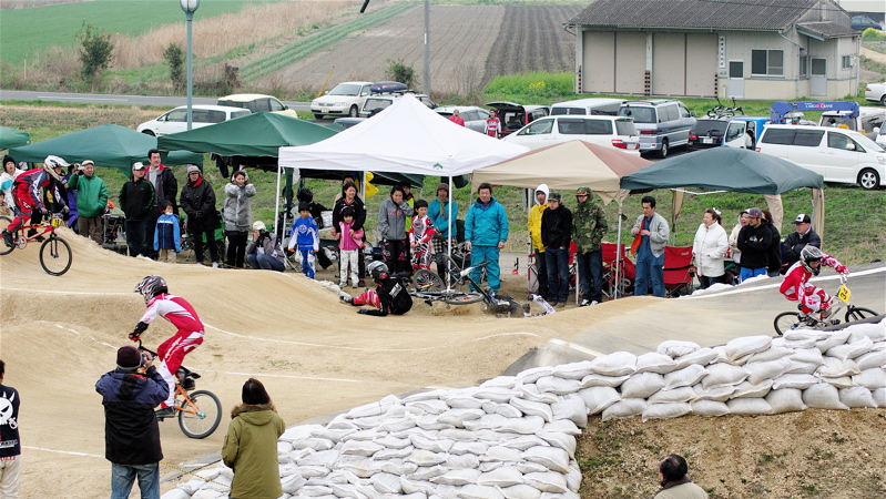 JBMXFスーパーシリーズ第2戦IN笠岡DAY2VOL11、ボーイズ9〜14クラス決勝_b0065730_17303523.jpg