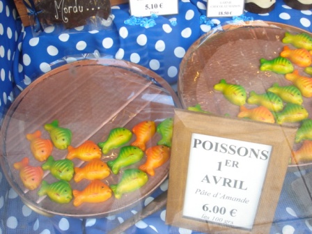 poisson d\'avril （ポワッソン　ダヴリル＝エイプリルフール）_f0136579_1943364.jpg