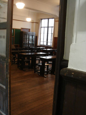 旧明倫小学校（仮）_c0077407_10335696.jpg
