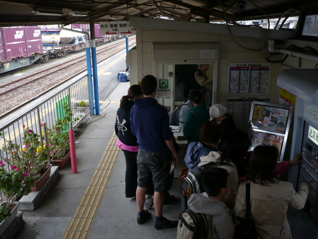 間違えて港行きの電車に・・・_f0050468_19504884.jpg