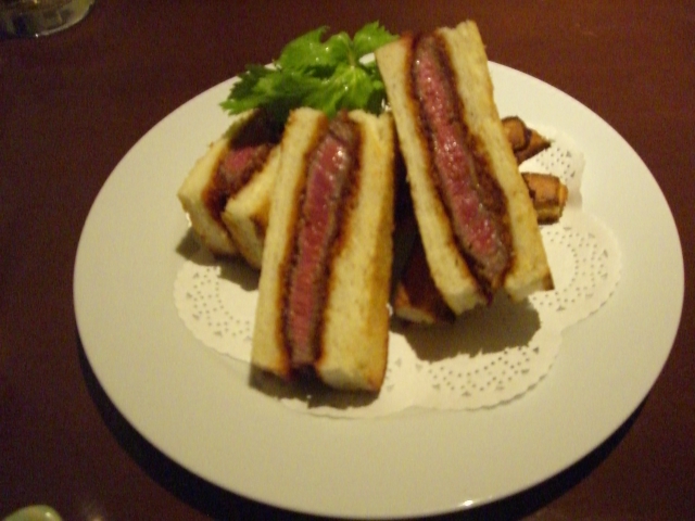 洋食　ＩＺＵＭＩ_f0092504_16295875.jpg