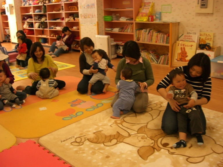 親子ふれあいあそび_f0142009_10265958.jpg