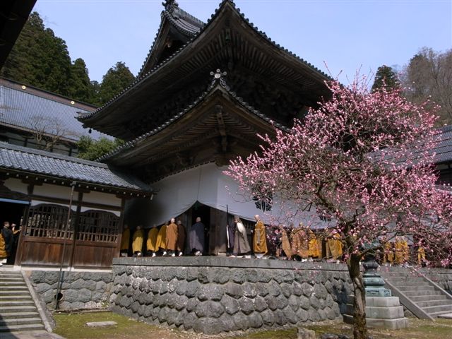 永平寺本葬儀・晋山式_d0081723_2220491.jpg