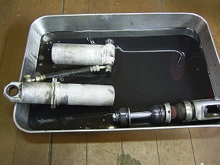 XLR250サスペンションオーバーホール_b0118834_19341686.jpg