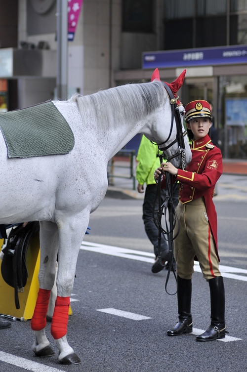 警視庁騎馬隊 3 髭と眼鏡