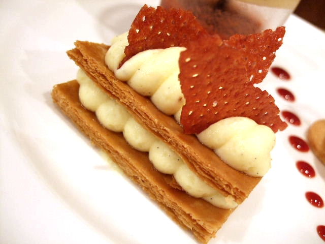 【東急フードショーDessert de la prime 2007】　　　　　　　　ジェローム・ケネルシェフ編_e0120402_2391110.jpg