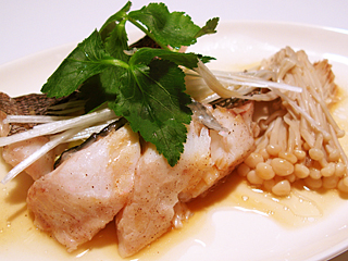 マゾイ 中華風蒸魚 あぶかも