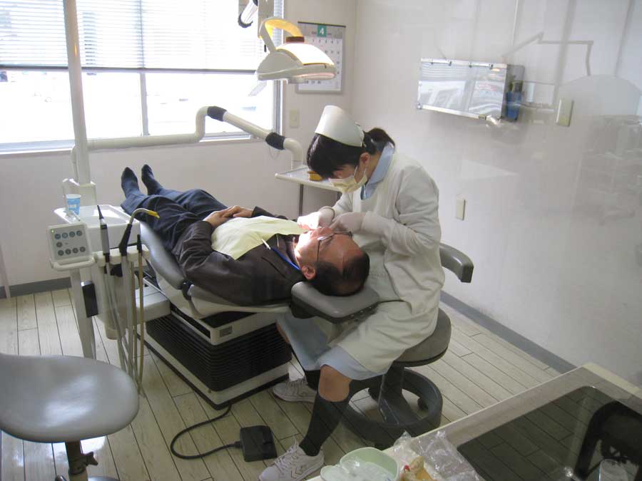 歯科医助手　盗撮 