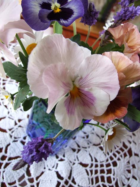 青い花瓶のパンジー～水彩画～ : 油絵画家、永月水人のArt Life