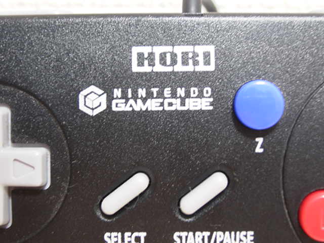 【レビュー】HORI デジタルコントローラ_c0004568_22342887.jpg