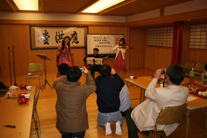 「ガイドブックに載らない北鎌倉の神々」出版記念会②_c0014967_035127.jpg