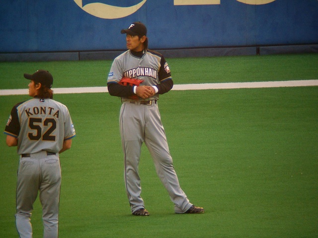 マリンスタジアムの写真(4/11)その3~ファイターズ編_e0089232_19213999.jpg