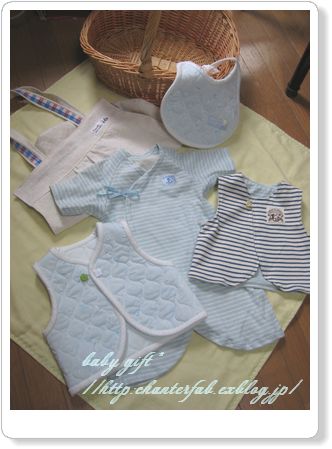 シフォンケーキと　baby gift_d0148980_1763323.jpg