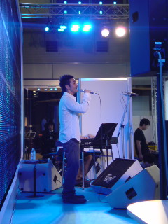 めざましフラワーロード&丸ビルライブ。_f0056929_20113448.jpg