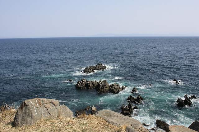 見渡す限りの海、立待岬_f0124144_71075.jpg