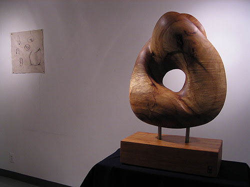 北室:ルカ・ローマ彫刻展 「Onde~波~」 南室:藤部吉人「石あかり」_f0106896_19195955.jpg
