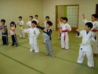 本日も..._c0118332_16511927.jpg