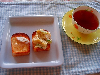 食パンの食べ方＆ピザ_b0133870_2245480.jpg