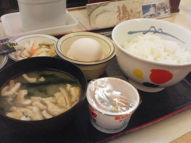 久しぶりに朝飯_a0007388_1022286.jpg